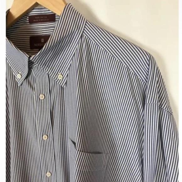 NORDSTROM MENS LONG SLEEVE BUTTON DOWN SHIRT BLUE PINSTRIPE 17x36 100% COTTON - Picture 6 of 7